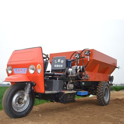 東北農田撒糞車牛羊糞便撒糞車 四輪懸掛農家糞便撒肥機