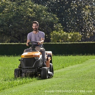 斯蒂佳ESTATE 384/598型后排式草坪車(chē)高爾夫球場(chǎng)運(yùn)動(dòng)場(chǎng)專(zhuān)用修草車(chē)