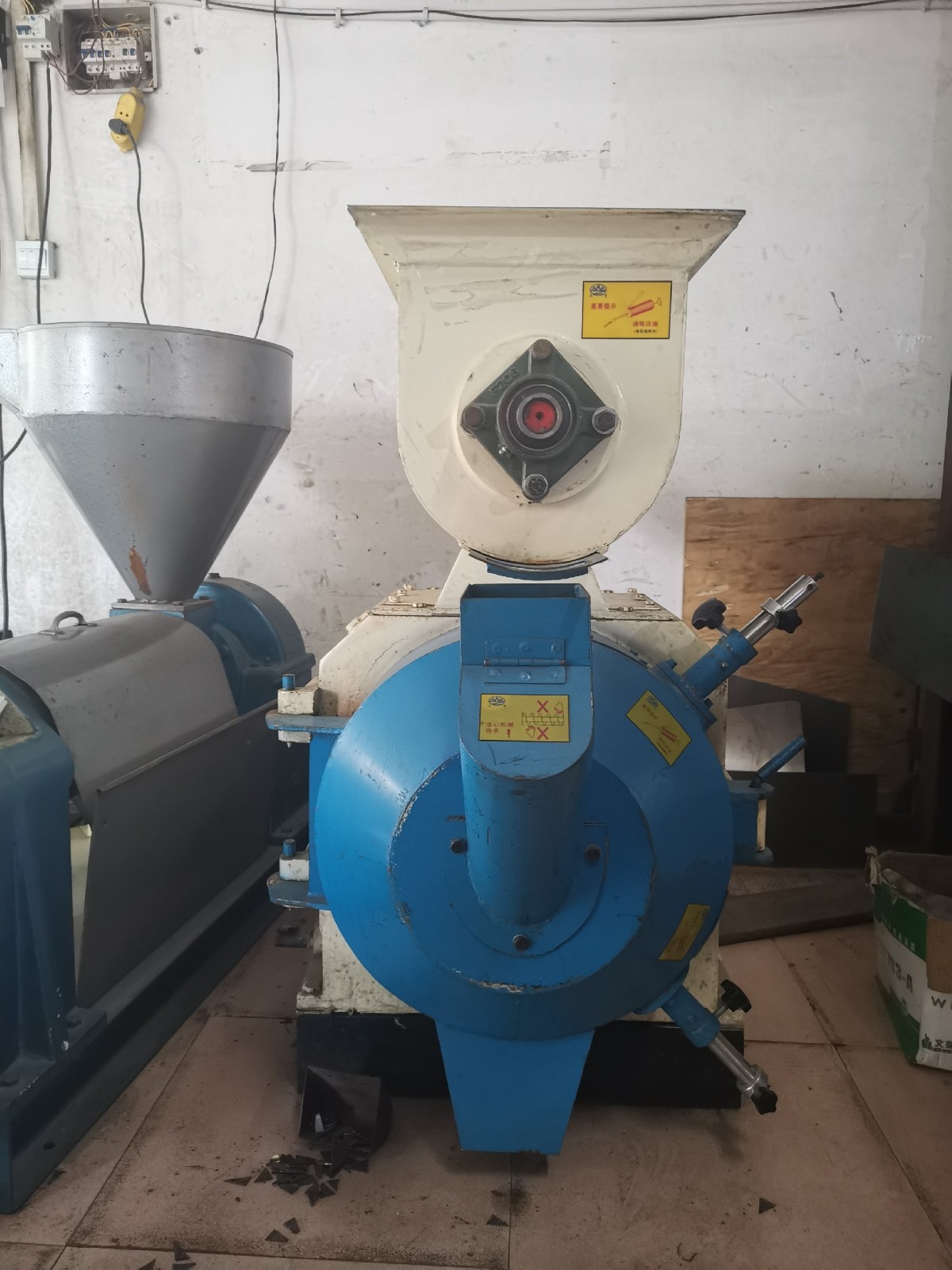 ZW250飼料機（第二代）