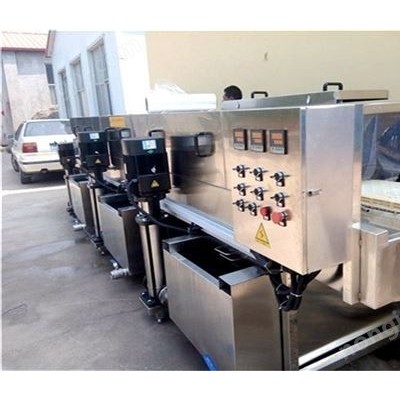 蔬菜周轉筐清洗機2