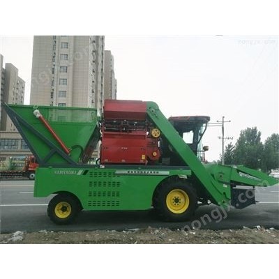 4YZQ -4A 穗莖兼收玉米收獲機(jī)