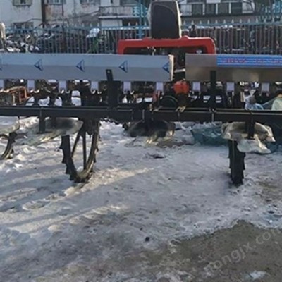 多功能水田穴播機